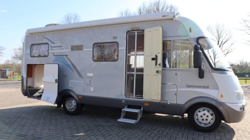 4p Hymer integrated from 2004