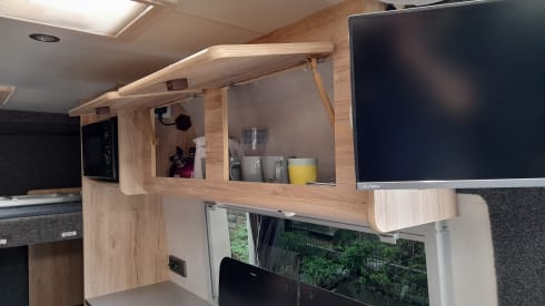 BP70 – 4 Berth Campervan/Motohome - fully equipped for your next Adventure