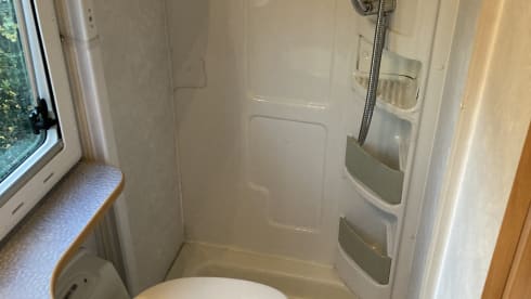 Nice Chausson Camper 🚐✨ (compact & complet)