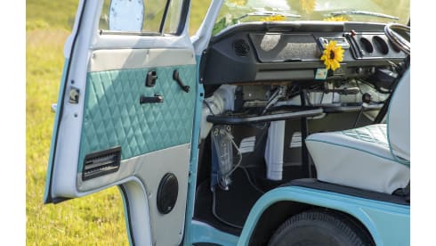 Pip – Vintage VW Campervan 'Pip'
