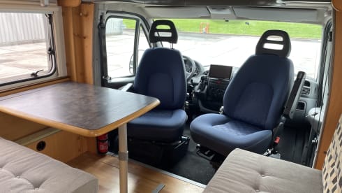 2-seater LMC semi-integrated from 2004