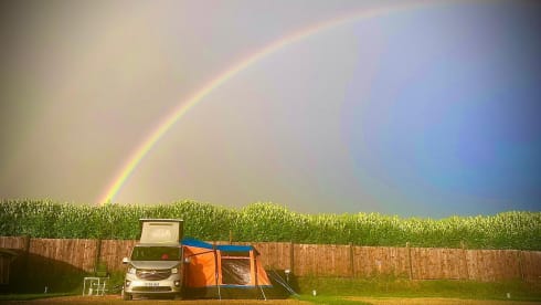 Apollo – 4 berth Campervan (Option to upgrade to 6 Berth with Drive away awning)