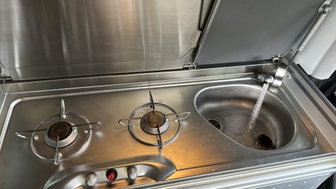 Mercedes-Benz Marco Polo 4 persons