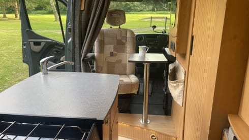 BettyAnn – Wildax Europa Off-Grid 2 berth van 