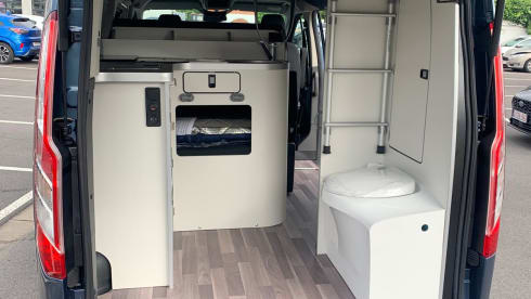 Dries – Ford Nugget plus 4p (push roof) ideal for road trip/free camping
