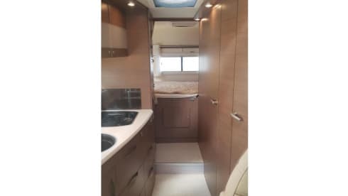 Adriatik – 4p Adria Mobil integrated uit 2007