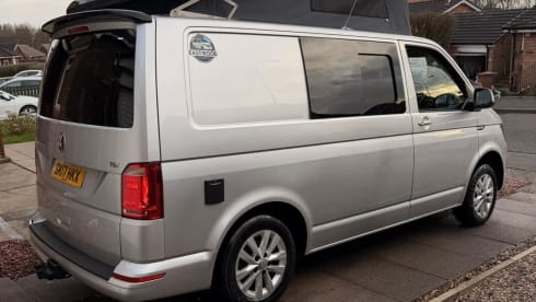 Hamish (INSURANCE INCLUDED IN PRICE!)  – Hamish the 4berth VW camper! INSURANCE INCLUDED IN PRICE!