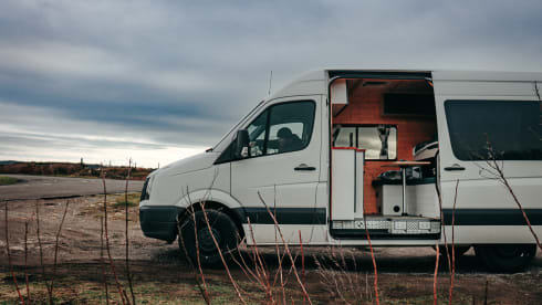 Horace – 3 berth Volkswagen campervan from 2015