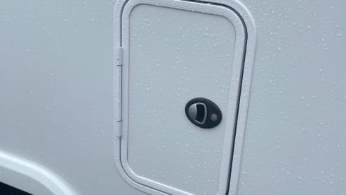 4 berth Benimar semi-integrated from 2021