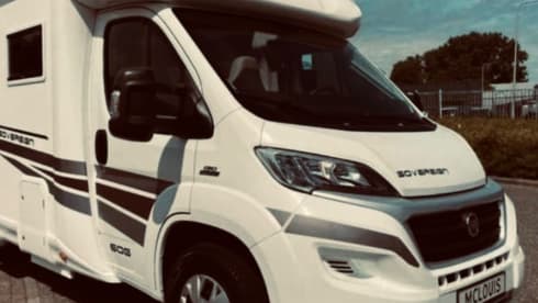 4p McLouis semi-integrated uit 2016