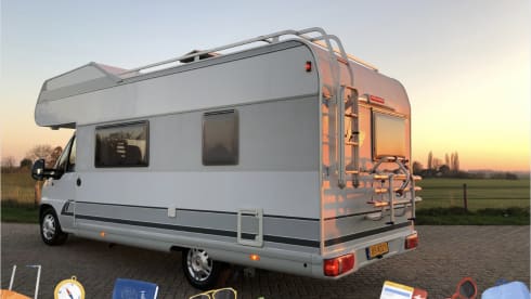 A reliable and cozy 4-5-6 person camper for the best holiday