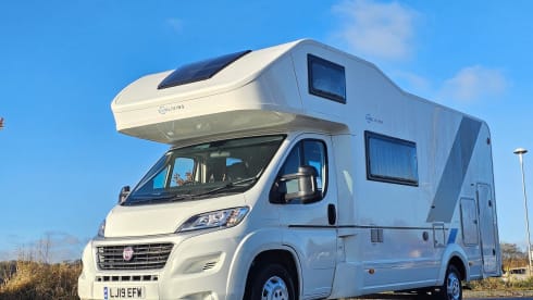Camper di lusso a 7 posti letto del 2020