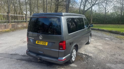 Yellow mellow  – Camper Volkswagen a 4 posti letto, modello 2021