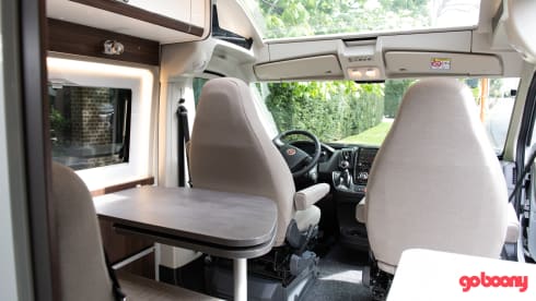 Recent Pössl 160 HP, 9-speed automatic, length beds, 2-person comfort.