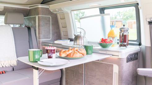 Evelyn – VW Campervan hire, Cumbria the Lake District