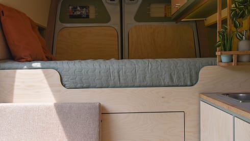 La Via – Camperbus Nissan NV400 L2H2 2personen gerenoveerd in 2023