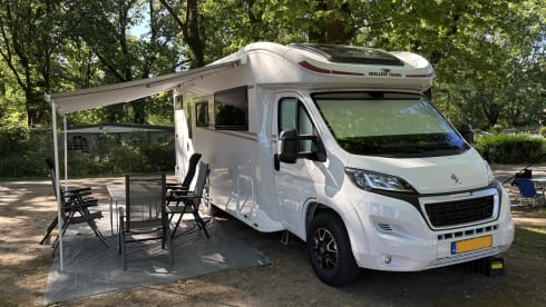 Luxus-Rollstuhlwagen Rollerteam Kronos 2024 – für die ganze Familie (160 x 200 cm Hubbett!!)