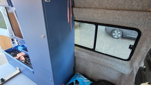 Ontsnap samen (met klein kind) in onze unieke zelfbouwcamper!