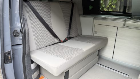 Off-grid – Camper Volkswagen per 4 persone del 2013