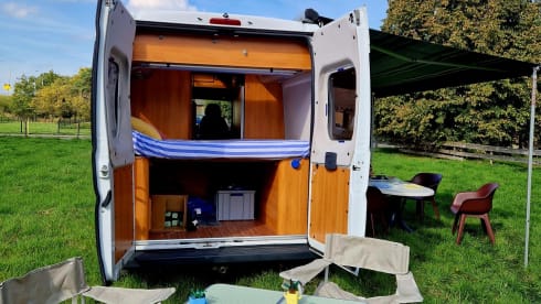 2p Fiat bus uit 2009