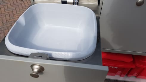 Zonnetje! Little miss sunshine! (Kan niet kiezen) – Minicamper für maximalen Genuss!