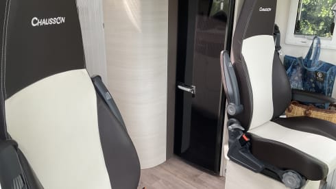 4 person very spacious Chausson camper 2019