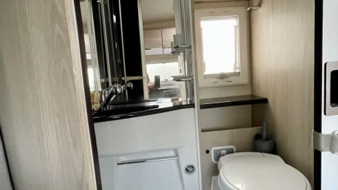 4p Challenger alcove from 2019