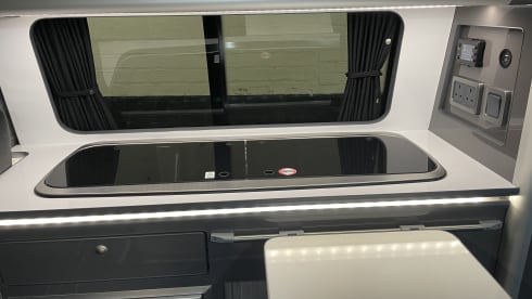 Cooper the Copper Camper – 4 berth Volkswagen bus from 2021