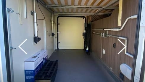 4 person luxury motorhome Fiat semi-integrated 