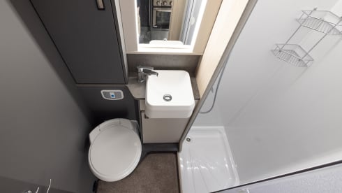 Betty Jane – Auto-Trail F74