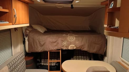 Dormouse – Hymer B508 CL Fully Integrated Motorhome