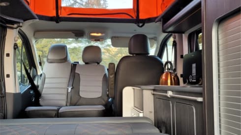 4 berth Vauxhall Vivaro Campervan