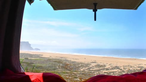 Olive green campervan – VW camper 4x4 | 4 people | Lisbon/ Porto / Coimbra - Portugal