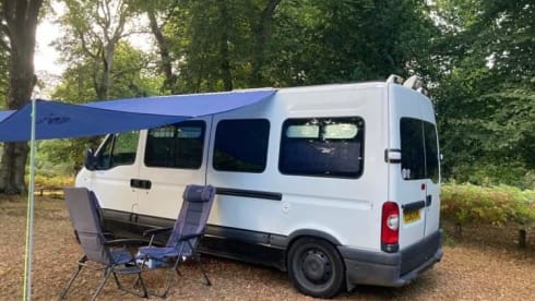Eva – 2 berth cosy camper