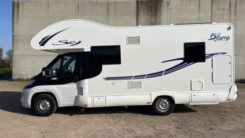 Sky Free  – 4p Fiat alcove from 2024