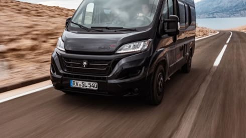 Luxe Sunlight buscamper Automaat uit 2023, 4 persoons