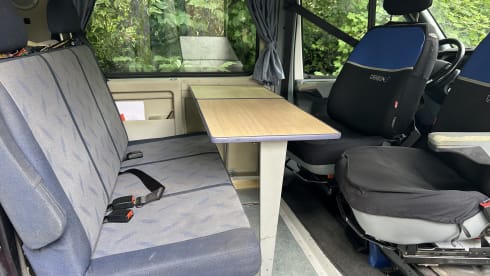 one-life-campers – 4p Ford campervan uit 2010