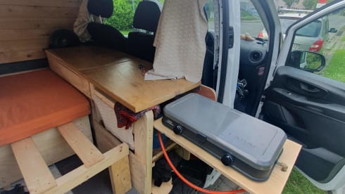 Bus – Omgebouwde VTIO voor te surfen - 2p