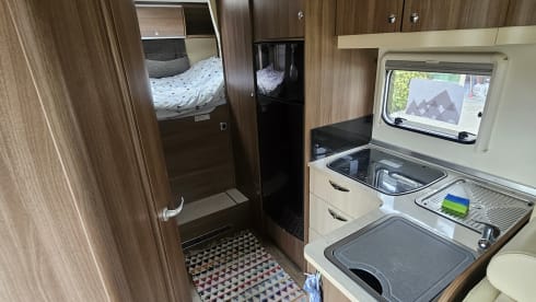 Bobby – 4p Bürstner semi-integrated uit 2014