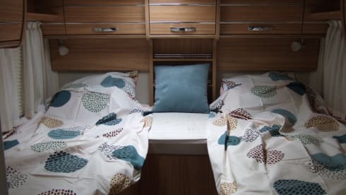 Very luxurious and complete Hymer camper, cream of the crop