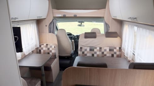 Sunlight – Reisemobil Sunligt mit 6 Schlafplätzen