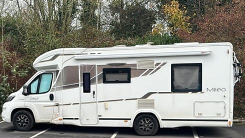 Millie – 4 berth Benimar 2017