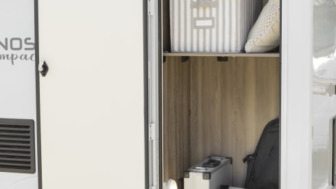 Isla – New 2025 Compact 4 berth off-grid ready Motorhome