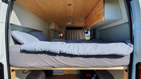 Super atmospheric & adventurous off-grid road trip camper!