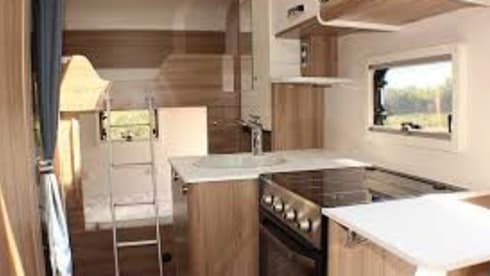  Swift Escape 695, Luxury Motorhome