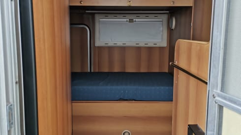 Alex – 5 STAR MIRAGE 7 PLACE ATTIC CAMPER