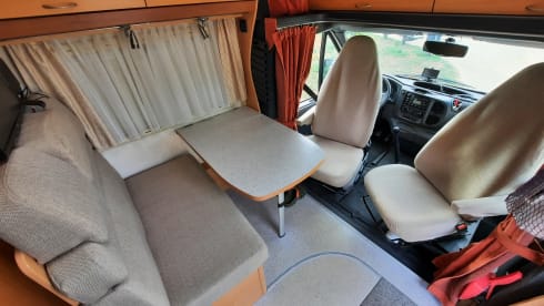 Floortje – Luxury self-sufficient semi-integrated (compact and very complete)