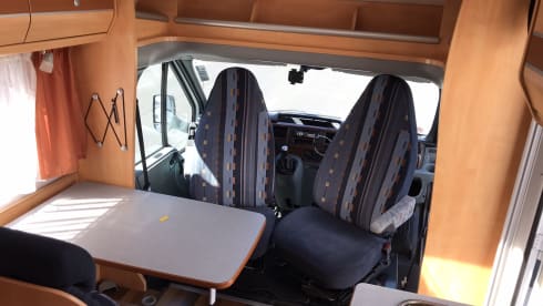Rollcasa – Semi-integrated motorhome