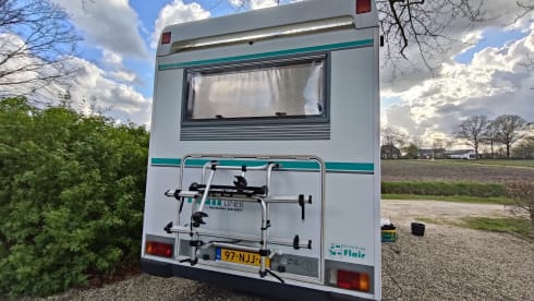 Flair liner – 4p Niesmann + Bischoff integrated uit 1994