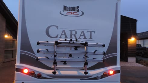 5p Ford semi-integrated uit 2024